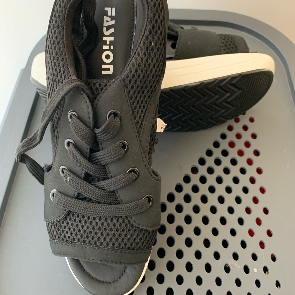 Sneakers. Open toe new never worn